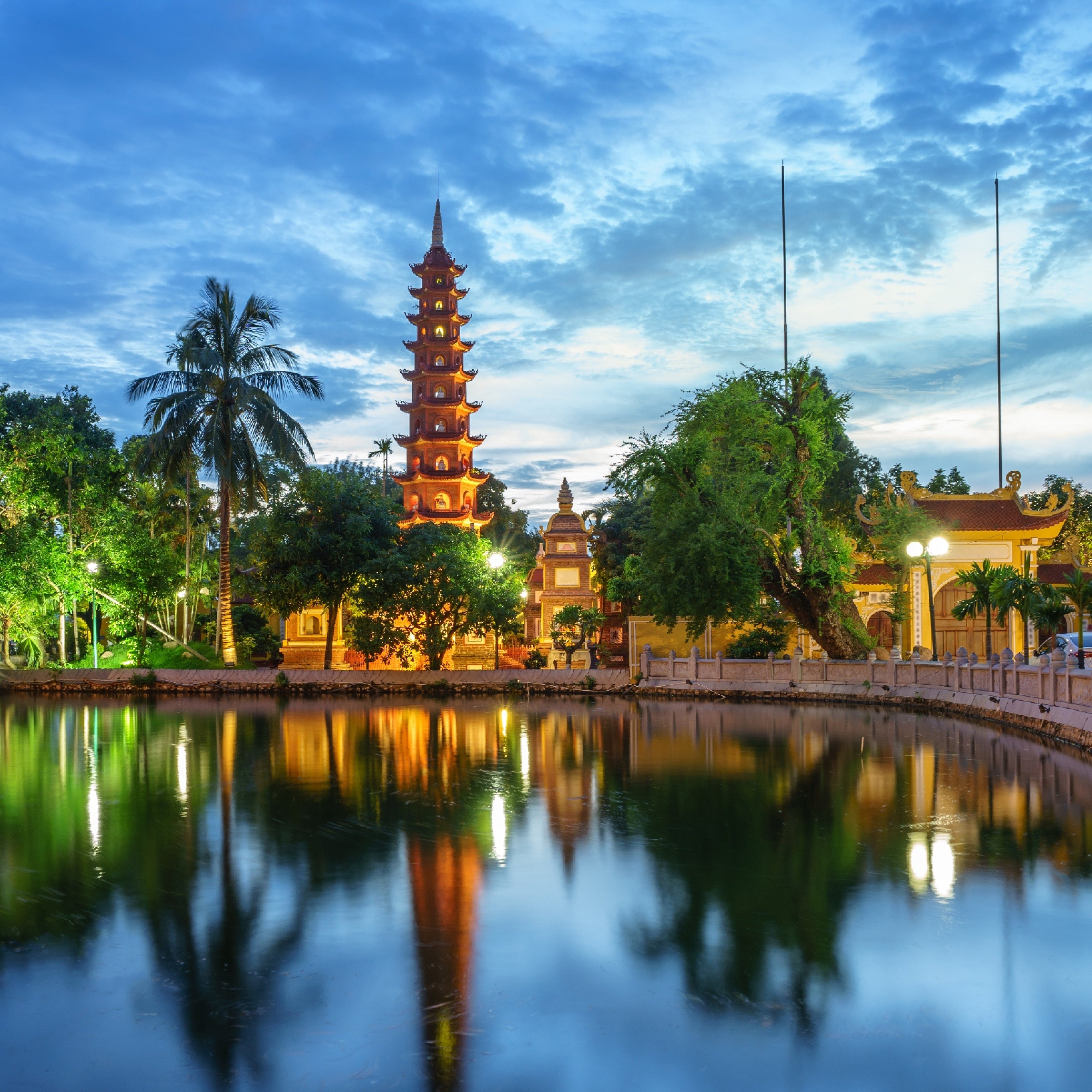 6D5N Hanoi + Halong Bay (Overnight La - Pandora) + Sapa Valley (Private)